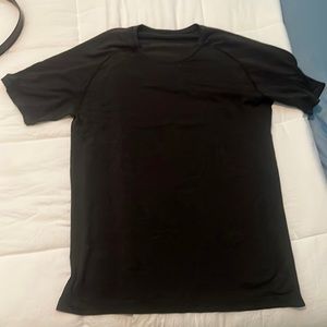Mens large lululemon metal vent t - black